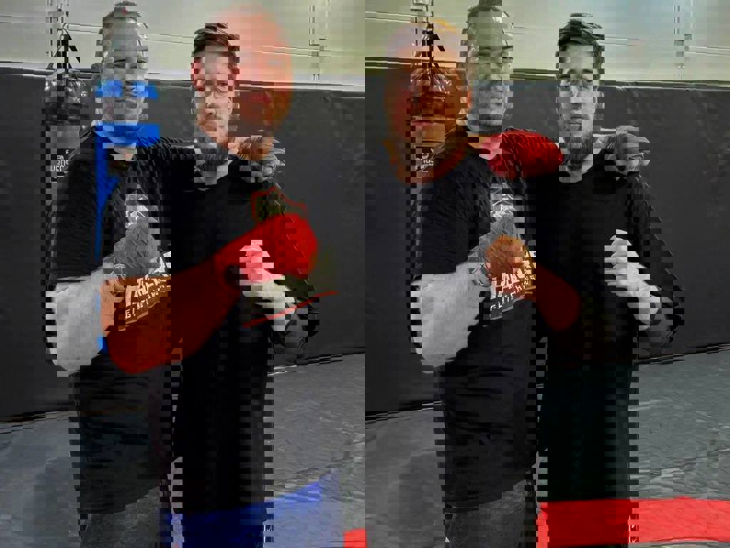 Photo 5355176477374224062 Y